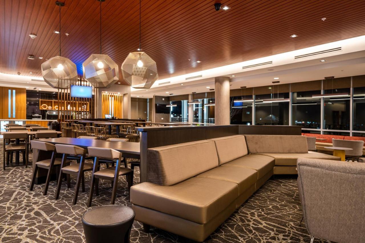Springhill Suites By Marriott Kenosha Bagian luar foto