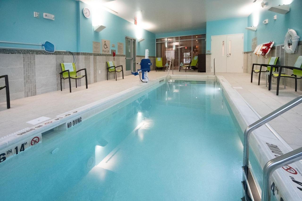 Springhill Suites By Marriott Kenosha Bagian luar foto