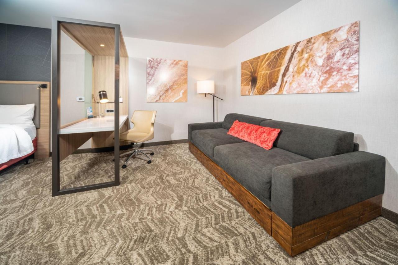 Springhill Suites By Marriott Kenosha Bagian luar foto
