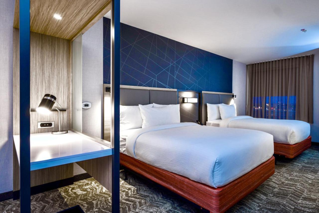 Springhill Suites By Marriott Kenosha Bagian luar foto