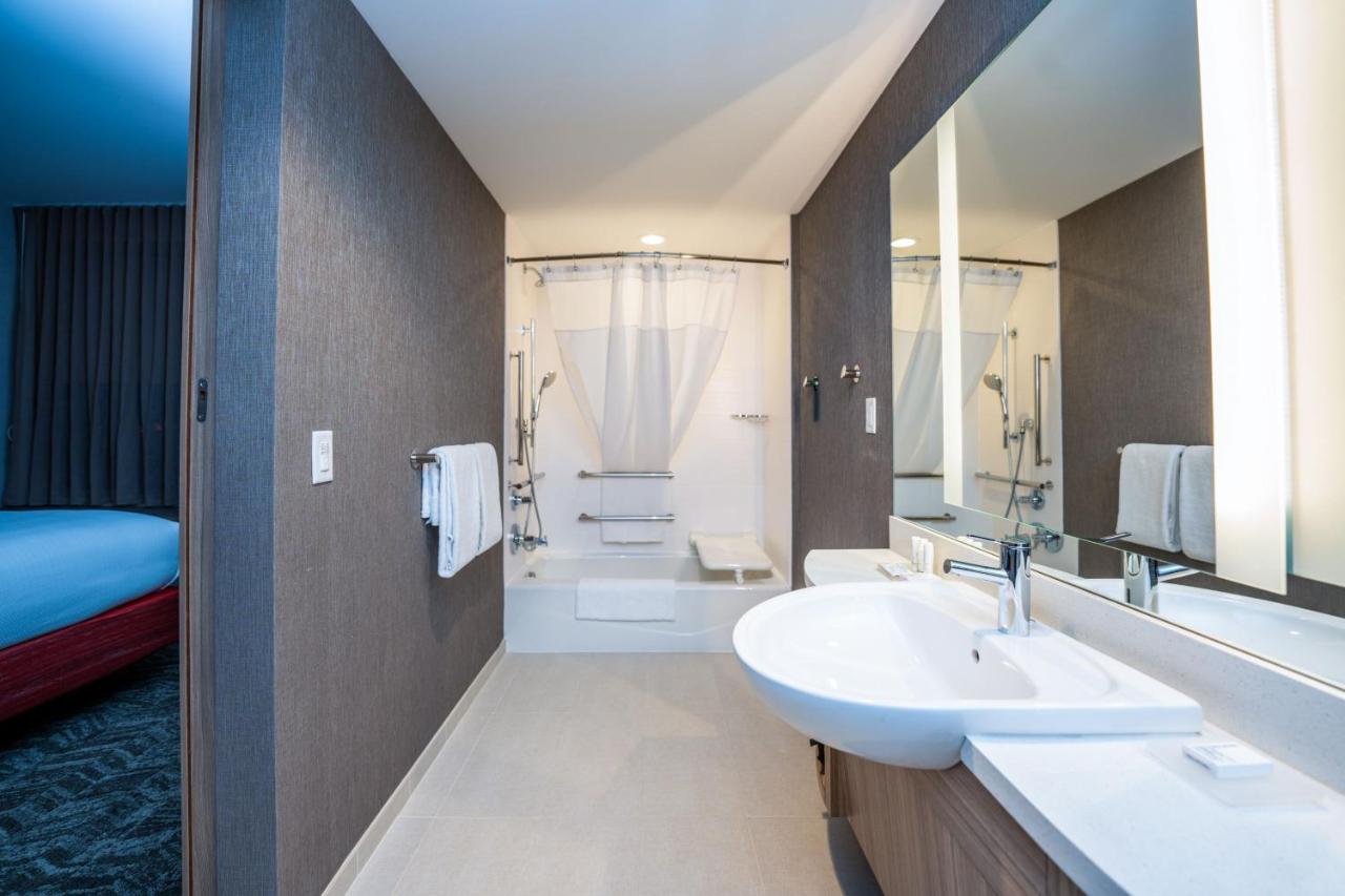 Springhill Suites By Marriott Kenosha Bagian luar foto