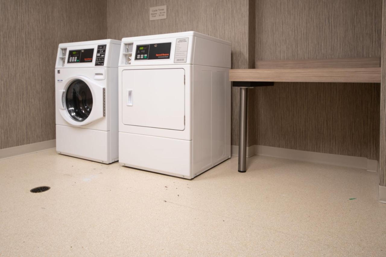 Springhill Suites By Marriott Kenosha Bagian luar foto