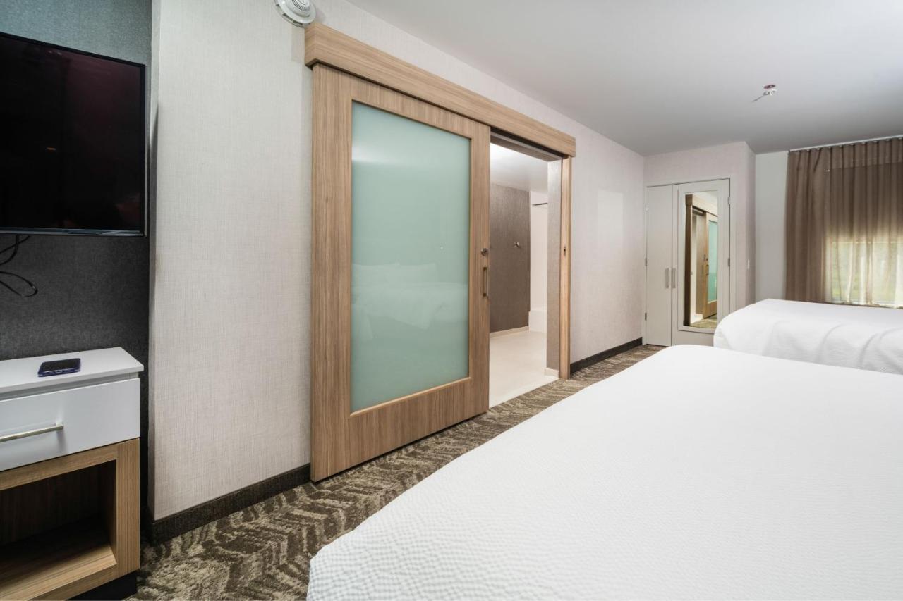 Springhill Suites By Marriott Kenosha Bagian luar foto